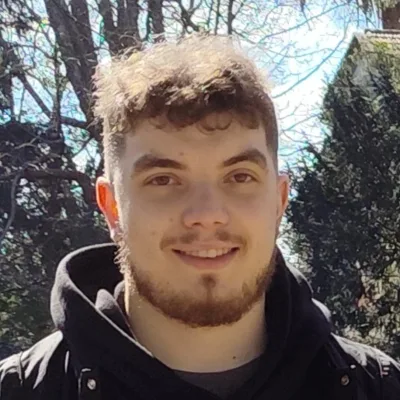 Photo of the person who makes EasyPeasyCV